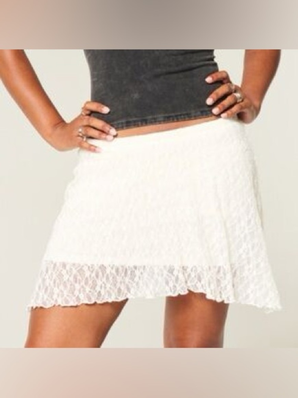 Never Worn with Tags | Small | Hollister Skort Lace Overlay Cream Shorts